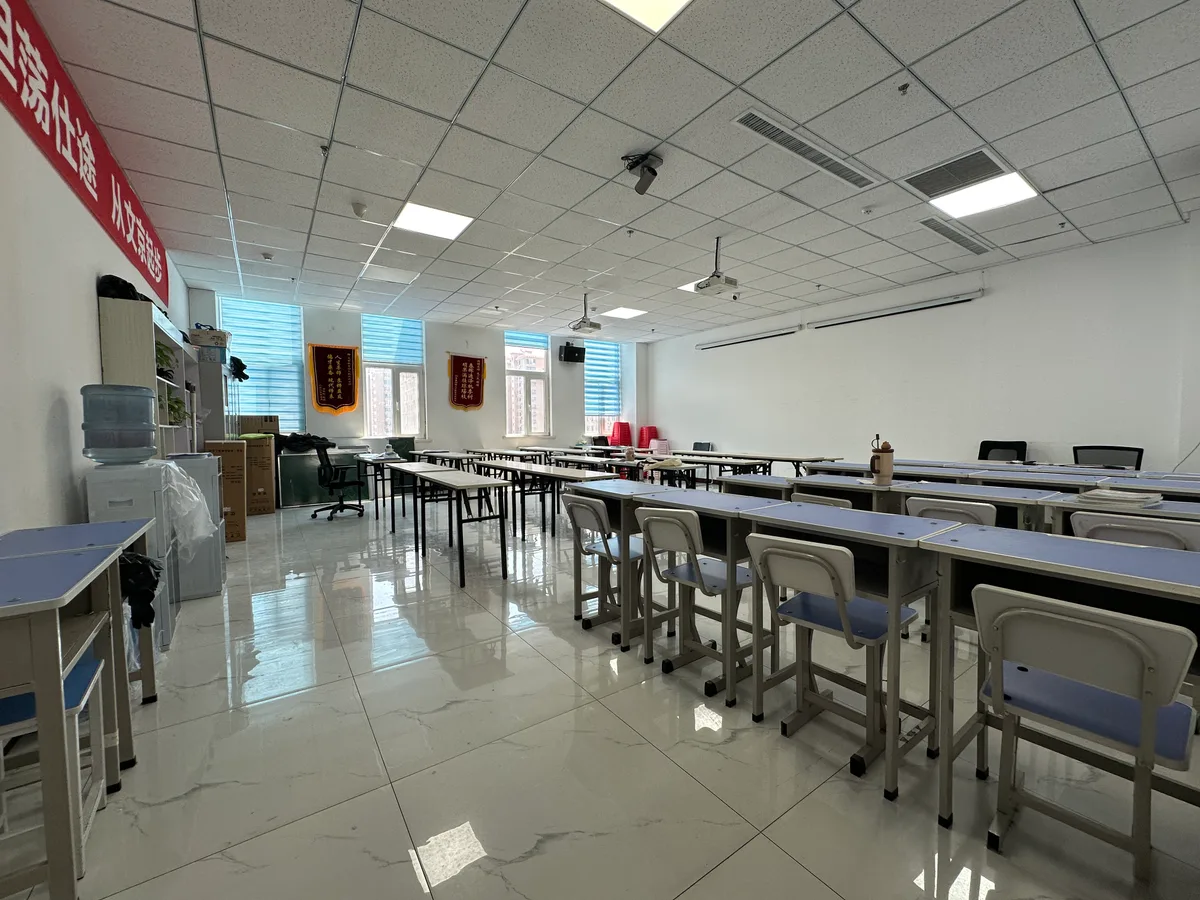 辛集市博文教育科技有限公司 办公环境与团队活动实景 6